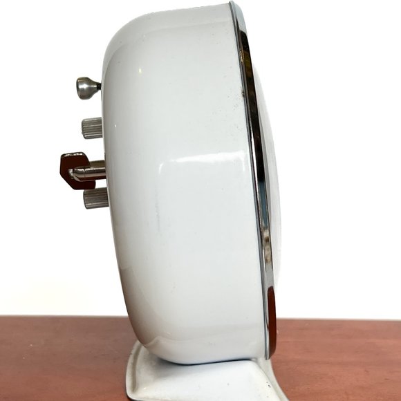 Vintage Equity Manual Alarm Clock | 1960s Mid Century Table Top Wind Up Clock - Picture 5 of 5